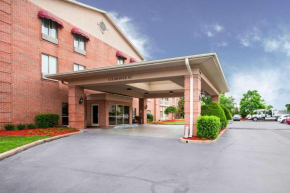  Quality Inn & Suites Germantown North  Мемфис